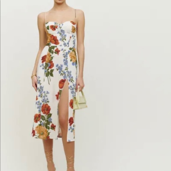 Reformation Dresses & Skirts - Reformation Juliette dress. Size: 4, Color: Formosa, a beautiful floral pattern.